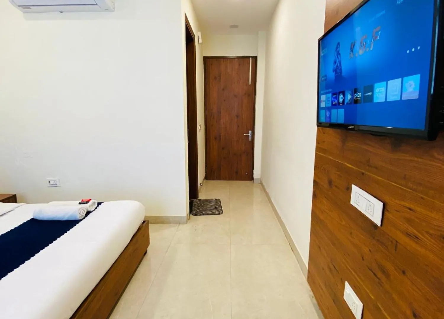 Hotel Woodlark Zirakpur Chandigarh !! Top Rated & Most Awarded Properties In Tricity !! 4*,  India