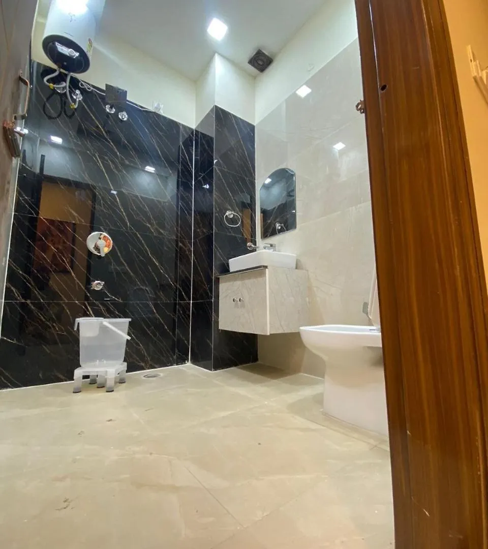 Hotel Woodlark Zirakpur Chandigarh !! Top Rated & Most Awarded Properties In Tricity !!